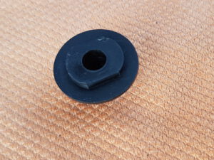 Rosette Befestigung Chokezug Choke BMW 1602 2002 E10 NK 2000 13231351723