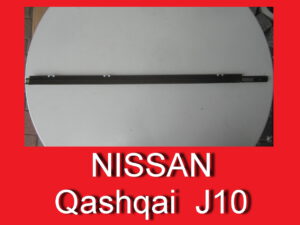 Fensterschachtleiste Nissan Qashqai J10 Türe hinten rechts 82820-JD00A