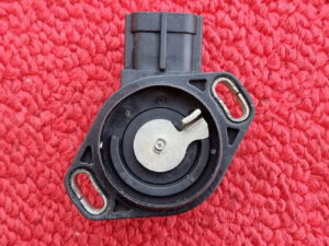 Drosselklappenpotent Potentiometer Drosselklappe Mazda 121 DB Poti